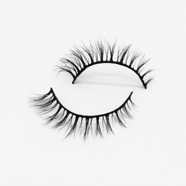 10MM 3D Volume Natural Look Real Mink Eyelashes - Image 4